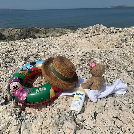 Robinson House Leticia Feriehus Čunski