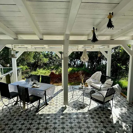 Robinson House Leticia Ferienhaus Čunski